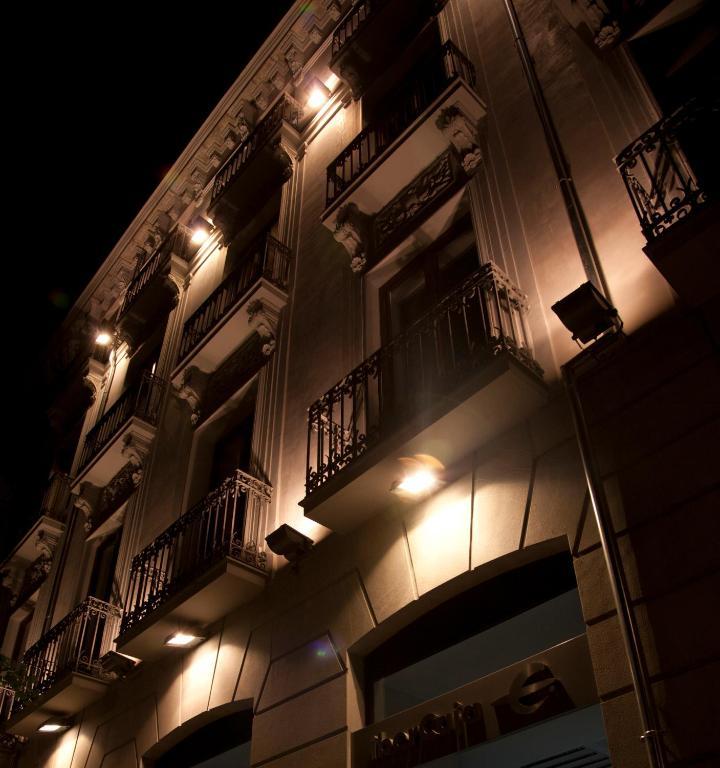 Bibo Suites Gran Via Гранада Экстерьер фото